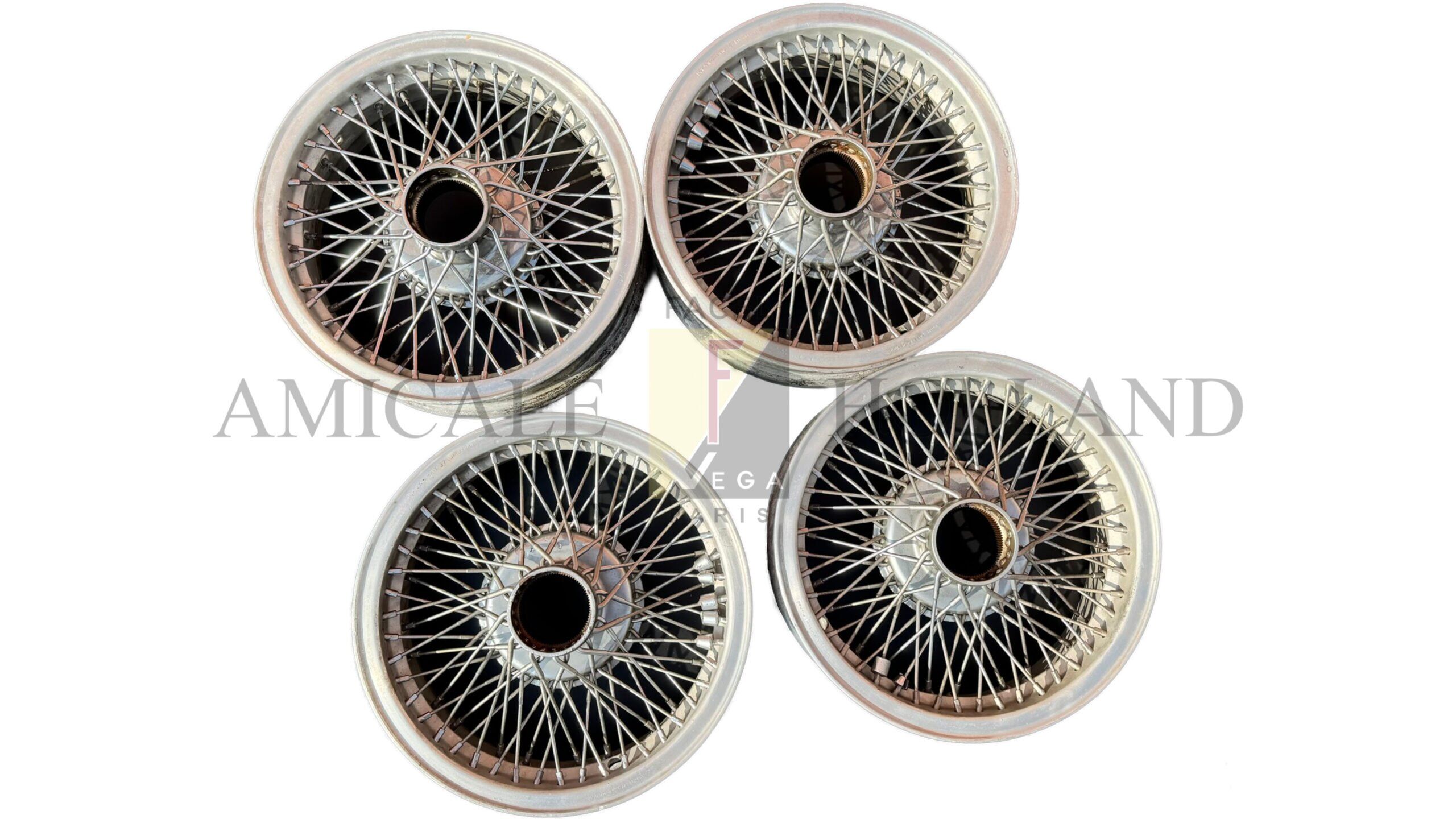 Set (4x) RW-3710 Borrani wheels, original Facel. The wheels are in original condition.